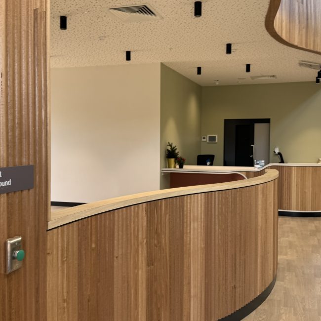 20231204_004601734_iOS - Brat